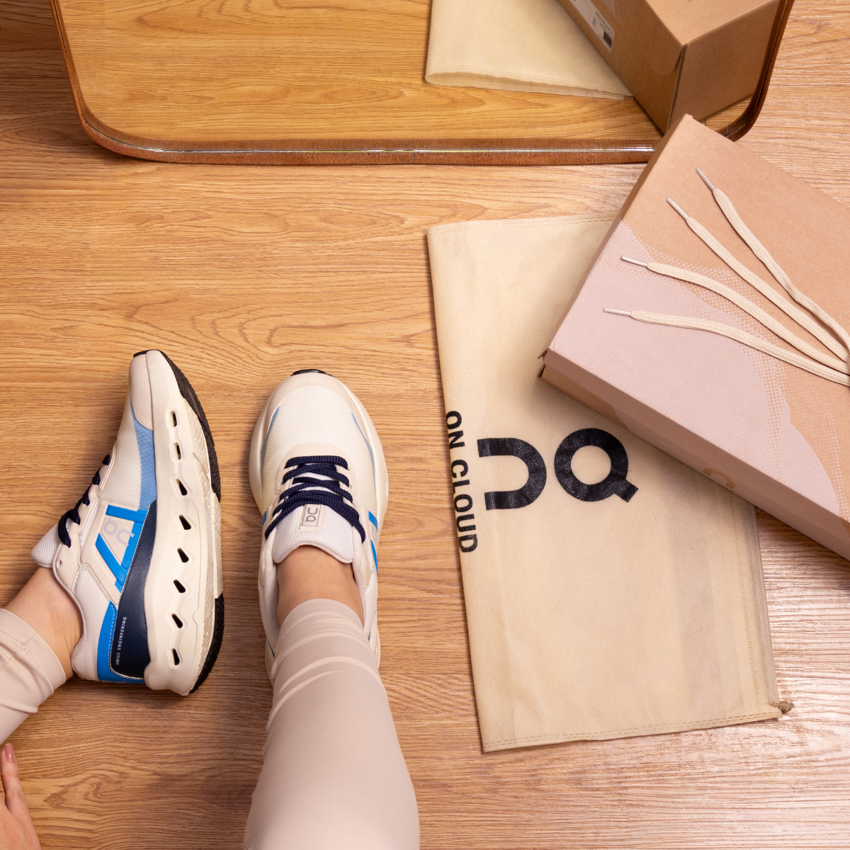 Tênis Esportivo Cloudrunner TN13 Off White Azul