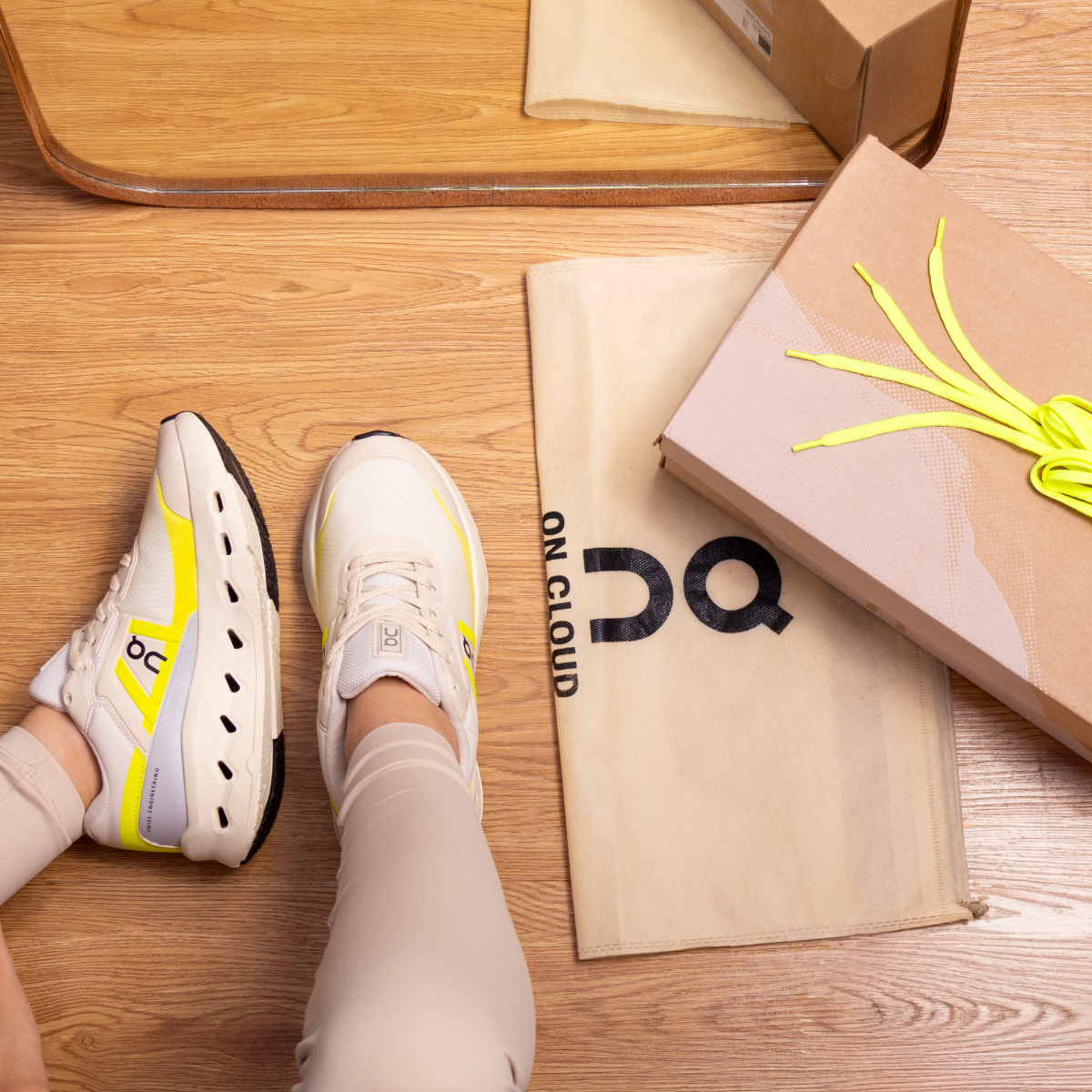 Tênis Esportivo Cloudrunner TN13 Off White Limão