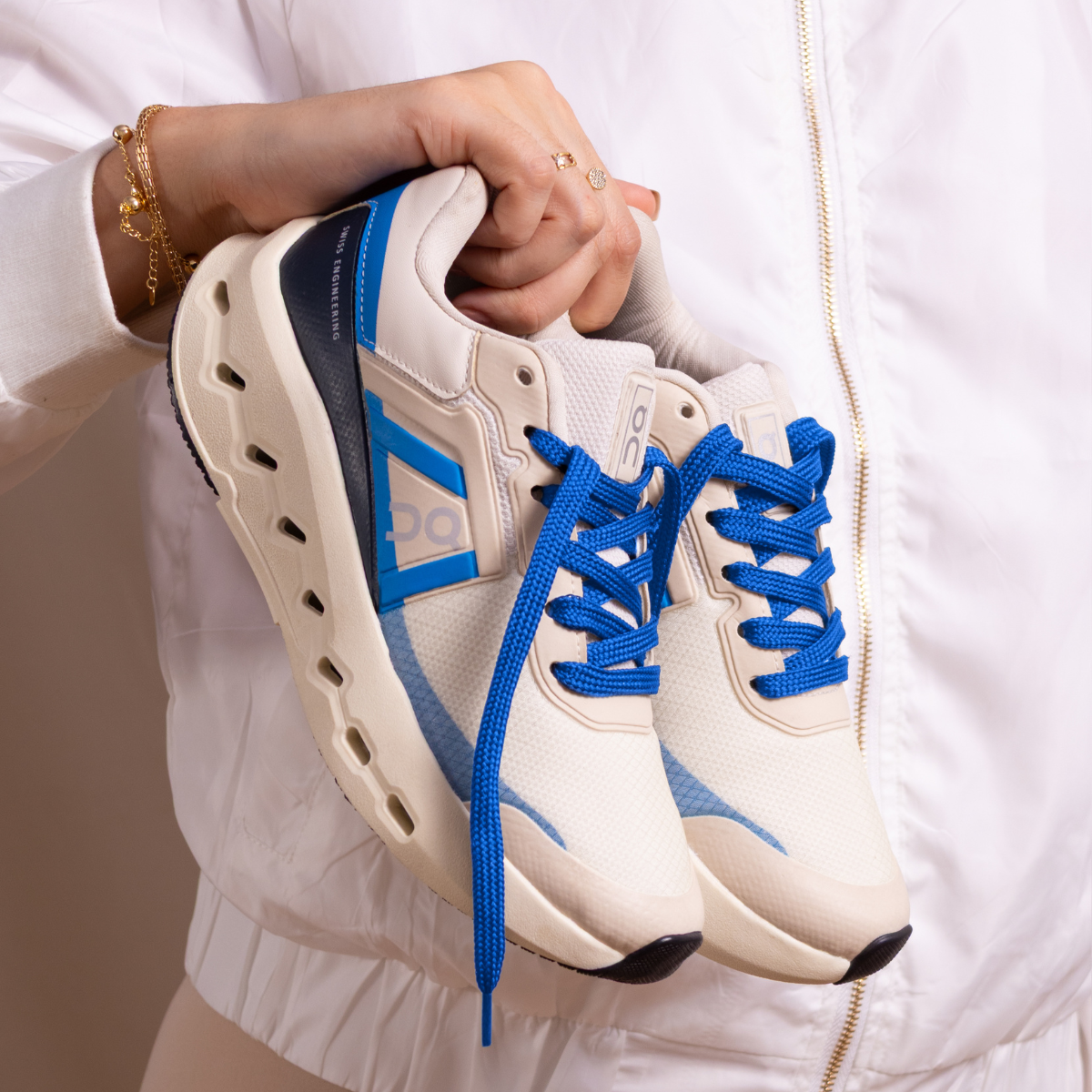 Tênis Esportivo Cloudrunner TN13 Off White Azul