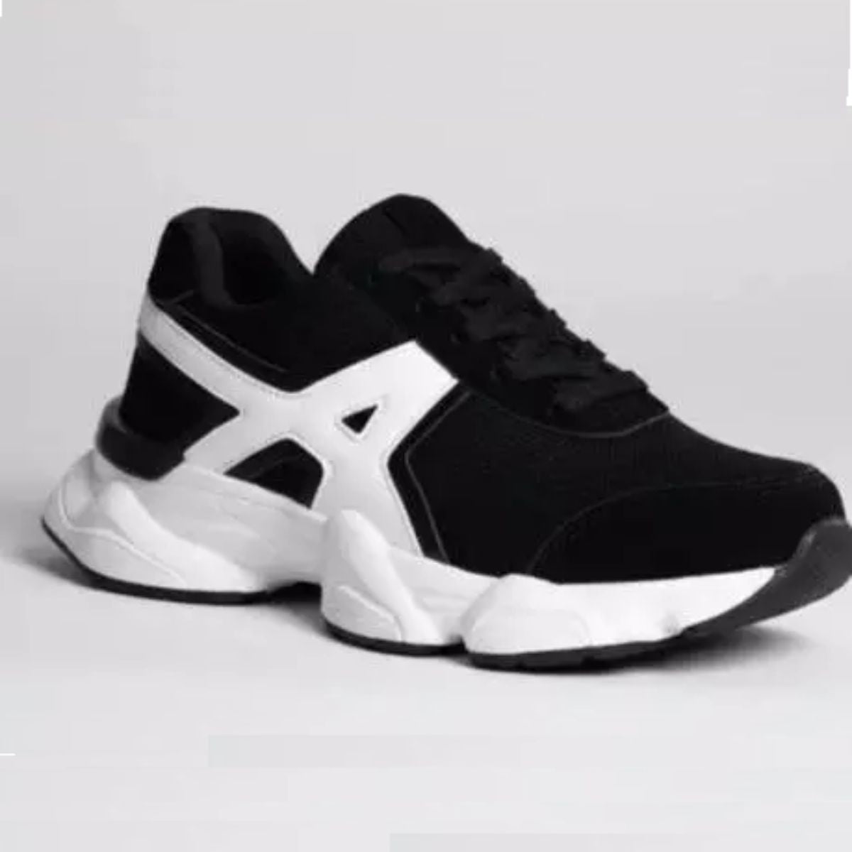 Tênis Esportivo TN15 Preto Branco