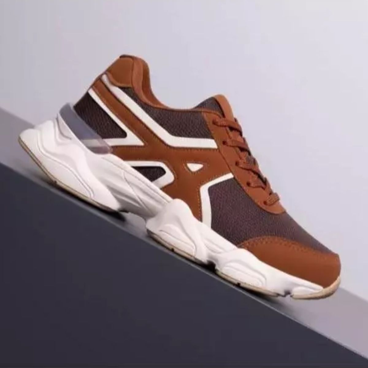 Tênis Esportivo TN15 Caramelo Branco