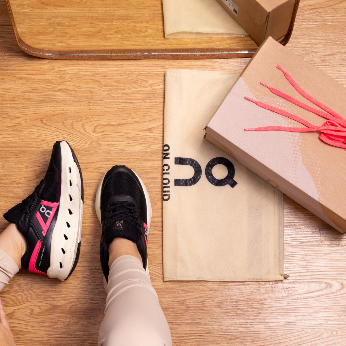 Tênis Esportivo Cloudrunner TN13 Preto Pink