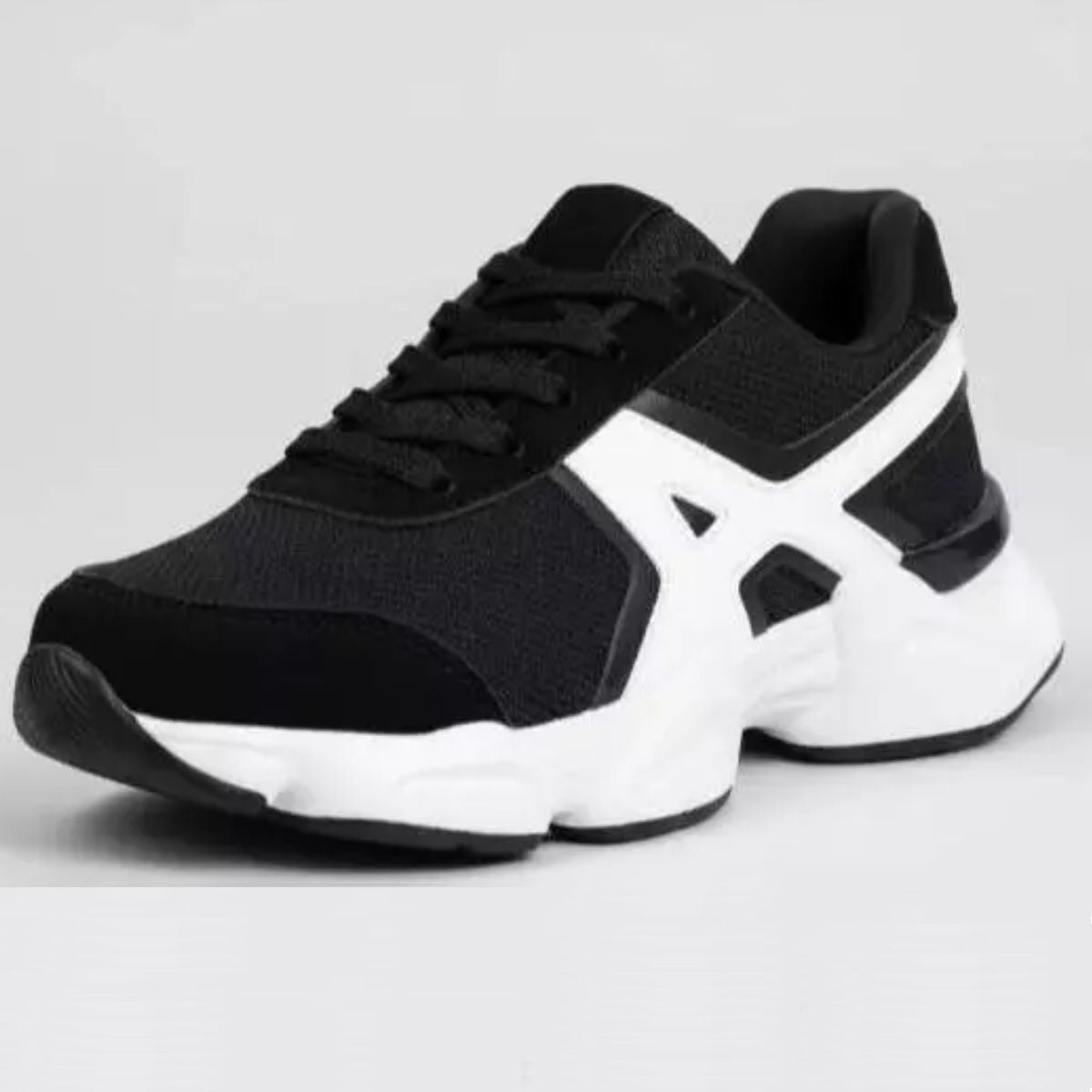 Tênis Esportivo TN15 Preto Branco