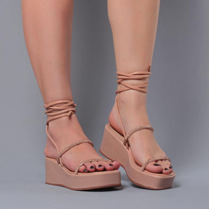 Sandália Plataforma Strass