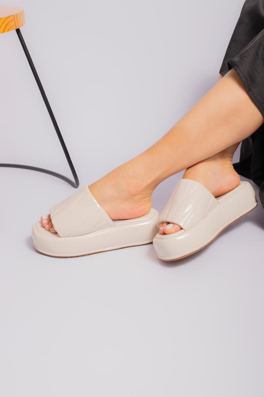 Sandália Plataforma Feminina